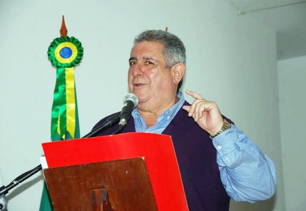 O prefeito de Cataguases, Cesinha Samor, não escondeu a felicidade com a aprovação de suas contas