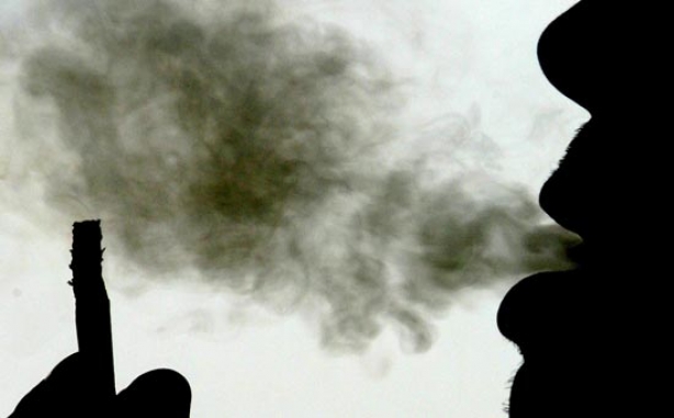 A nova lei antifumo tem por objetivo desmotivar novos fumantes