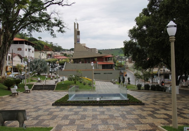 A nova praça ganhou também lei que obriga sua preservação histórica