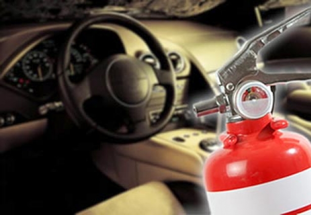 com a mudança, motoristas que não usam extintores em pó terão de substituir os atuais