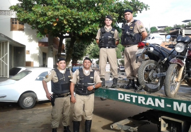 A Polícia Militar fez várias apreensões de motocicletas nas operações realizadas nas duas cidades