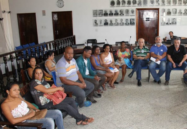 Alguns moradores do São Marcos participaram da reunião na Câmara Municipal