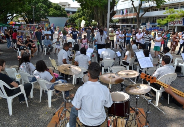 A Banda Musical Princesa Leopoldina fez uma apresentação nesta manhã de sábado