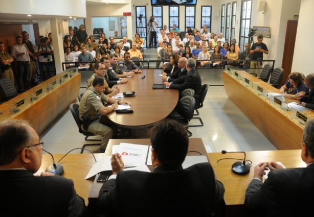 Deputados estaduais foram a Viçosa tratar da Segurança Pública, problema comum em Cataguases e região