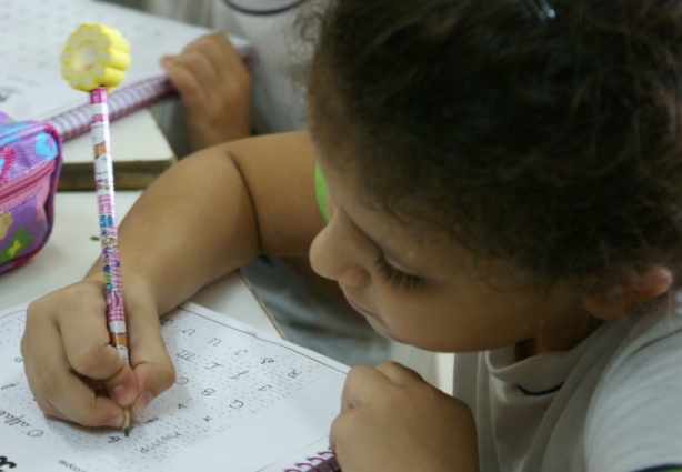 Dia 29 é a data limite para informar ao MEC sobre os alunos beneficiários do Bolsa Família (foto ilustrativa)