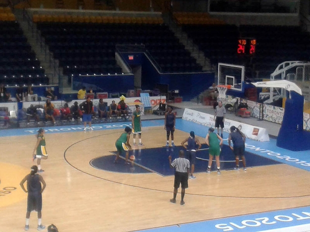 A sele&ccedil;&atilde;o brasileira feminina de basquete faz jogo treino contra Cuba enquanto aguarda a estreia no Pan