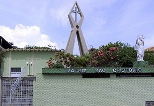 A festa religiosa começounesta quinta-feira com missa celebrada pelo bispo diocesano Dom José Eudes