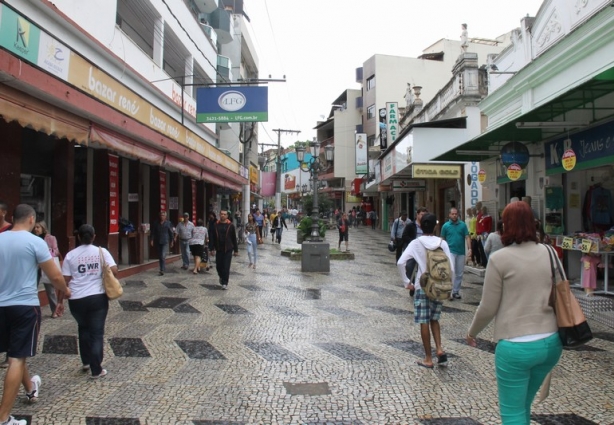 Calçadão, no centro de Cataguases, um dos principais polos de compras da cidade