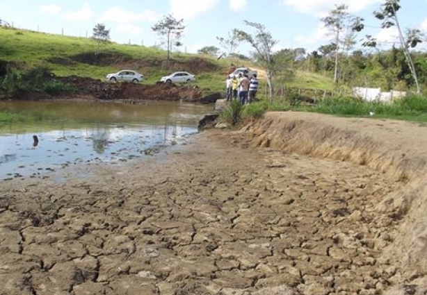 A principal fonte de abastecimento de água de Recreio está quase seca agravando a crise no abastecimento no município