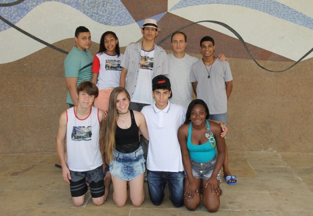 O Grupo de Teatro do Colégio Cataguases é formado por alunos do Colégio Cataguases 