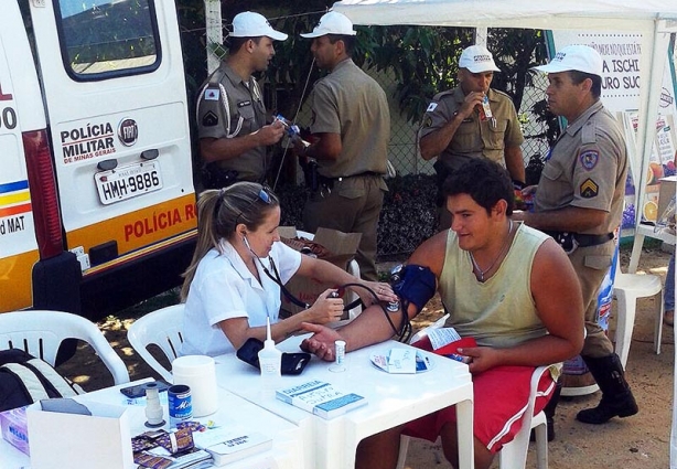 A Blitz Educativa aconteceu durante toda a manhã desta terça-feira em frente a sede da Bela Ischia, em Astolfo Dutra