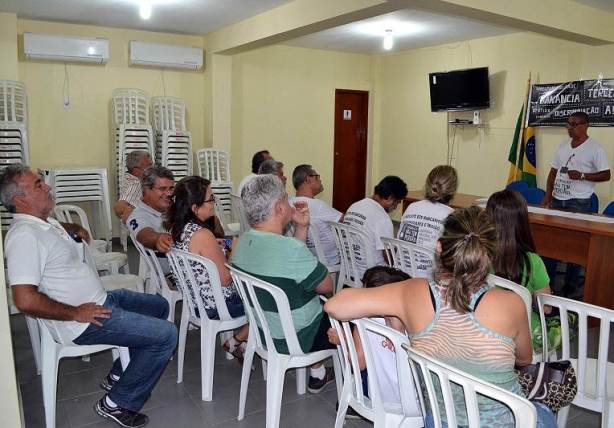 Os banc&aacute;rios de Cataguases e de cidades vizinhas presentes &agrave; Assembleia votaram pelo fim da greve