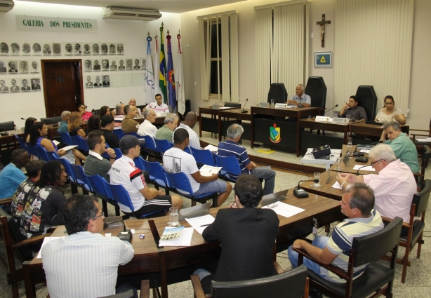 A Câmara recebeu grande público que prestigiou a sessão solene