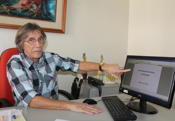 O Secretário de Cultura, Zeca Junqueira, está trabalhando na implantação do Vale Cultura em Cataguases