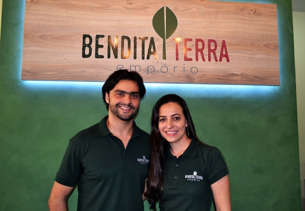 Marcos e Letícia estão à frente do Bendita Terra - empório, nova opção em produtos de qualidade e alimentação saudável