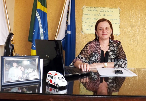 A prefeita Tarcília Fernandes ficou feliz por saber que a cidade que administra é uma das mais tranquilas do Estado.