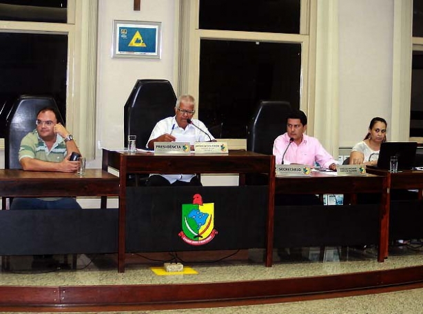 Vereadores aprovaram lei que auxilia o trabalho das pol&iacute;cias militar e civil em Cataguases