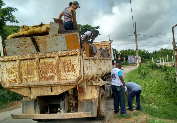 A equipe percorreu o Pouso Alegre e a Vila Domingos Lopes recolhendo entulhos durante o sábado