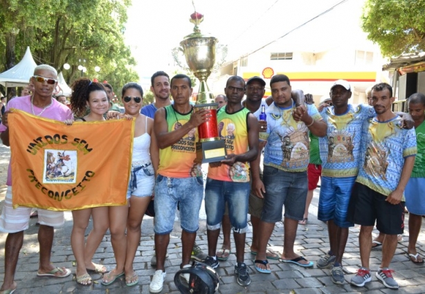 O Bloco Unidos Sem Preconceito é o campeão do Carnaval entre os Caricatos de 2016