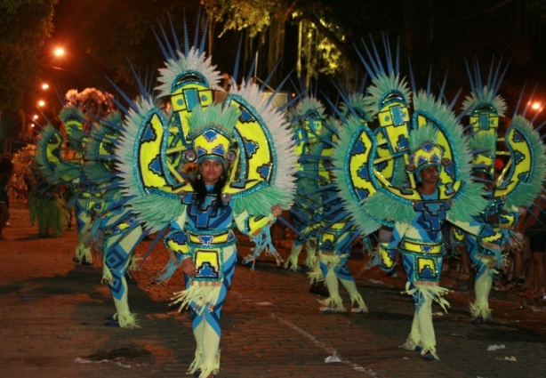 A União dos Bairros encantou o público na Passarela do Samba e conquistou o bicampeonato