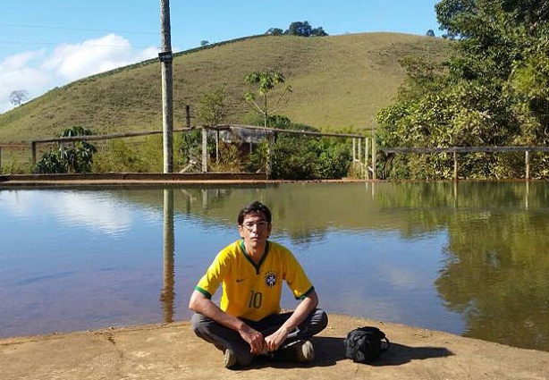 Juliano apresenta fotos feitas por uma câmera de celular durante o trajeto conhecido como "Caminho da Luz"