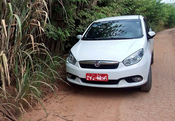 Para surpresa do motorista, quando retornou ao local, o veículo não fora levado pelo assaltante