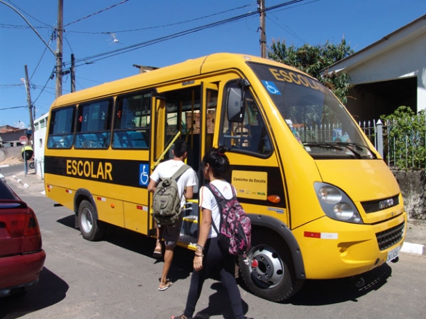 O transporte ser&aacute; gratuito para quem mora a partir de dois quil&ocirc;metros da escola (foto ilustrativa)