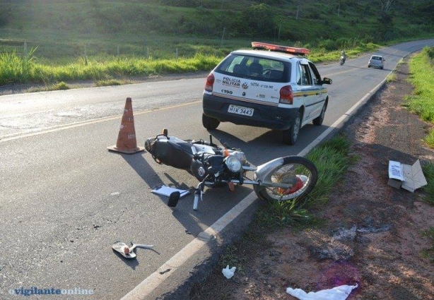 A motocicleta foi isolada pela Polícia para ser periciada pela Polícia Civil