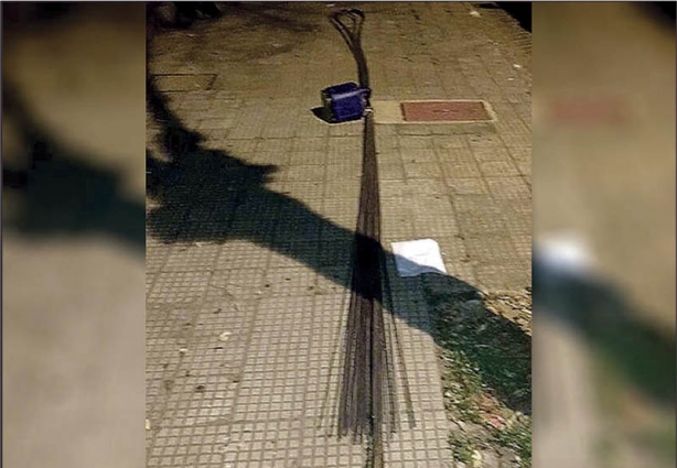 As varas de ferragens foram furtadas de uma obra na Vila Minalda e recuperadas na Praça Santa Rita