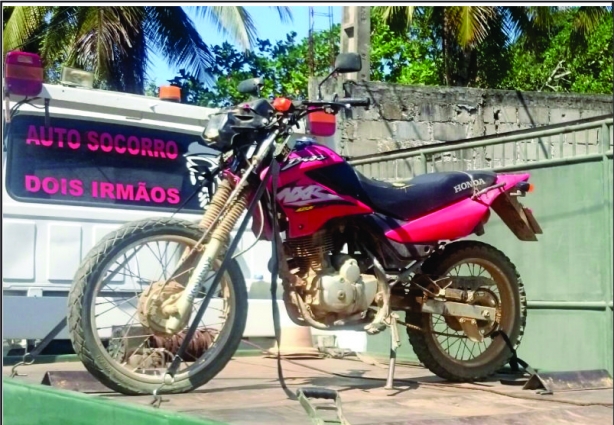Uma das motos recuperadas pela Polícia neste domingo: esta foi furtada em Piacatuba