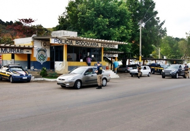 Operação fez parte de um curso de capacitação para identificar veículos roubados e clonados 