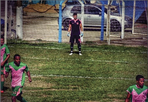 O Manga Rosa começou perdendo a partida e venceu de virada por 3x1. A decisão será neste sábado