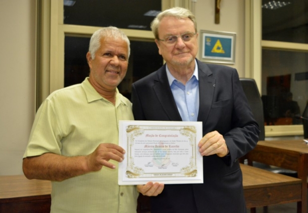 Márcio Lacerda recebeu a homenagem do vereador Antônio Batista Pereira