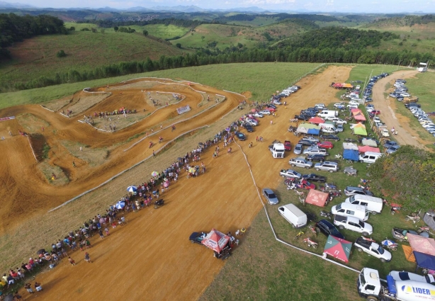 A pista de motocross da Gameleira está sendo preparada para receber mais uma etapa da competição