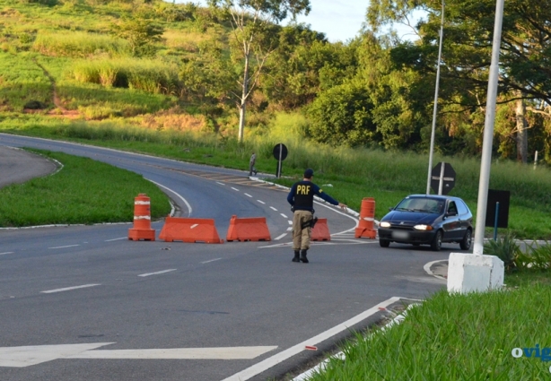 A PRF informou uma redução de 47% nas mortes e 7,8% nos acidentes para o mesmo período de 2015.