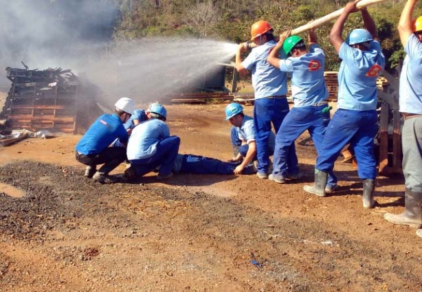 A equipe de brigadistas da Hidroazul passou por um intenso treinamento de reciclagem