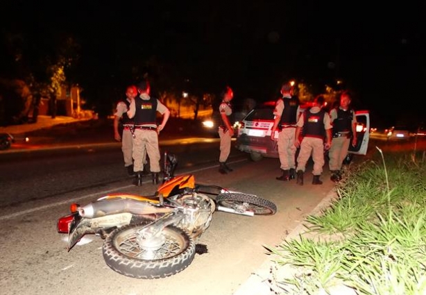 A motocicleta que eles fugiam foi apreendida pela Polícia e levada para o pátio credenciado do Detran-MG em Muriaé