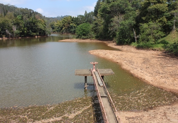 A UFV também divulgou que instalou mais purificadores de água e colocou em funcionamento novos poços artesianos. 