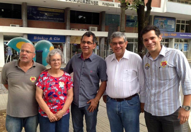 Marcus Pestana com os candidatos a prefeito e vice do PMDB, com o ex-prefeito Tarcísio Filho e o presidente do PMDB local, José Henriques