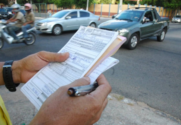 A dívida do governo estadual com os municípios em repasse de valores das multas de trânsito precisam ser contabilizadas
