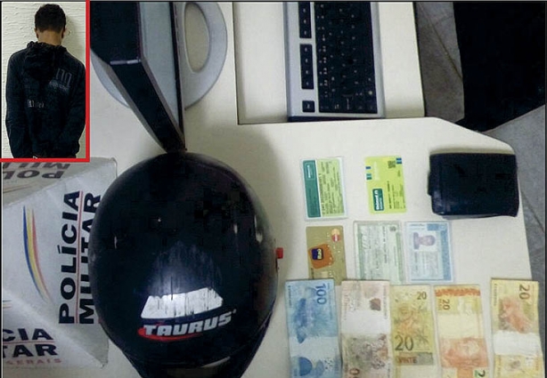 A Polícia recuperou parte do dinheiro roubado, documentos e apreendeu um capacete. No detalhe o suspeito detido