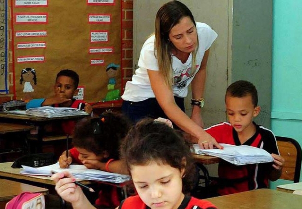Novos professores aprovados em dois concursos públicos foram nomeados pelo Governador Fernando Pimentel