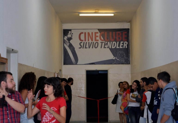 Entrada do Cineclube Silvio Tendler, que foi inaugurado recentemente nas dependências do IFSudeste/Colégio Cataguases (Arquivo: Site Marcelo Lopes)