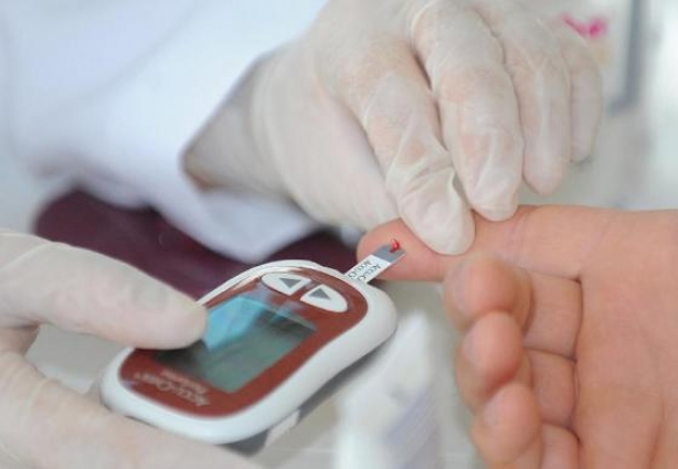 A população em geral deve ficar mais atenta aos riscos do diabetes e procurar a prevenção, alerta a OMS (Foto: Agência Brasil)