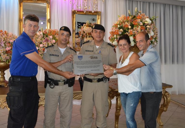 A Polícia Militar foi agraciada com uma placa em reconhecimento ao trabalho na cidade e região
