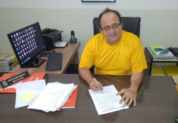 Ônio Fialho está sendo notificado para apresentar a documentação necessária para a equipe de transição de governo