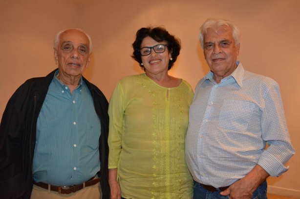 O escritor Jos&eacute; Resende Reis junto da historiadora Joana Capella e seu marido Gilson
