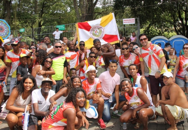 Escola de Samba União dos Bairros, campeã do Carnaval de 2015, durante a apuração do resultado 