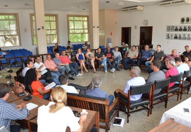 A reunião tratou de diversos assuntos relevantes sobre a situação de Cataguases neste momento de transição