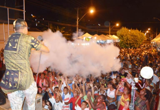 O carnaval de Leopoldina está sendo organizado por uma comissão que conta com o vice-prefeito, a secretária de Cultura e o secretário de Esportes, Lazer e Turismo